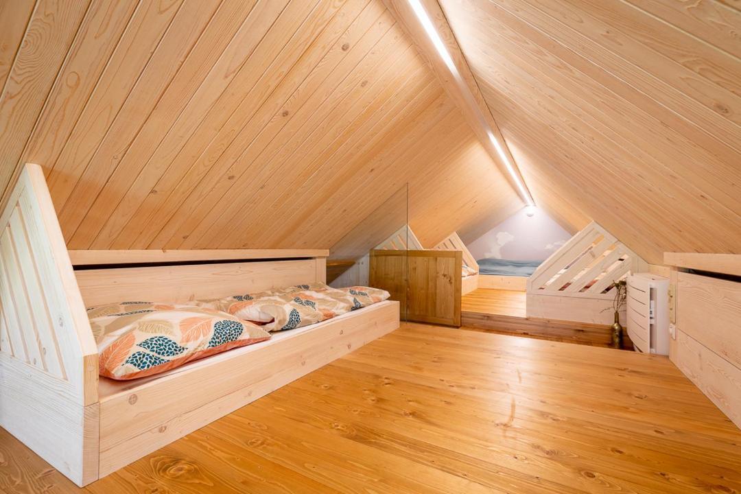 Apartmany U 3 Zbuju Malenovice  Bagian luar foto