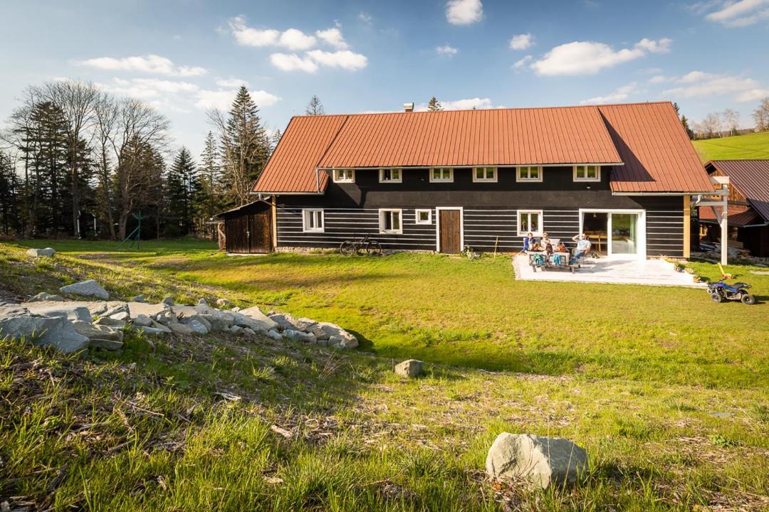 Apartmany U 3 Zbuju Malenovice  Bagian luar foto