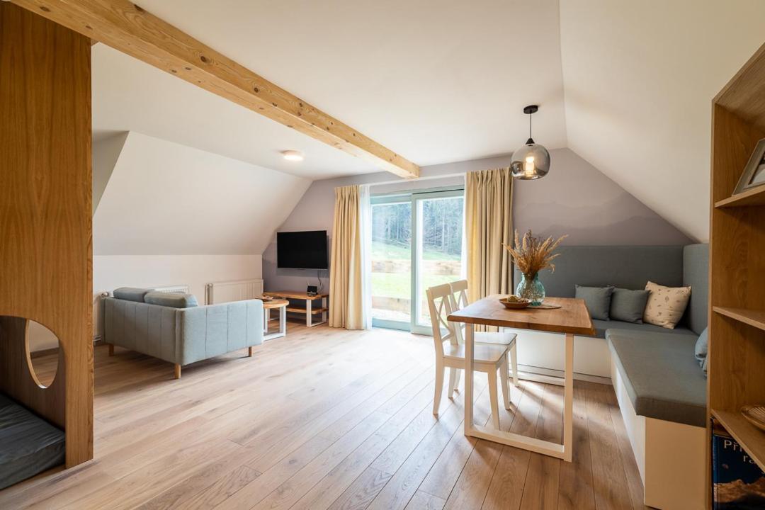 Apartmany U 3 Zbuju Malenovice  Bagian luar foto